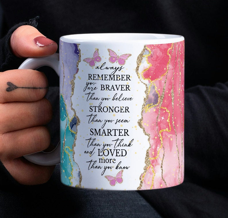 Taza Motivasional Personalizada- Eres Más Fuerte de Lo que crees- Diseño Elegante con Mariposas